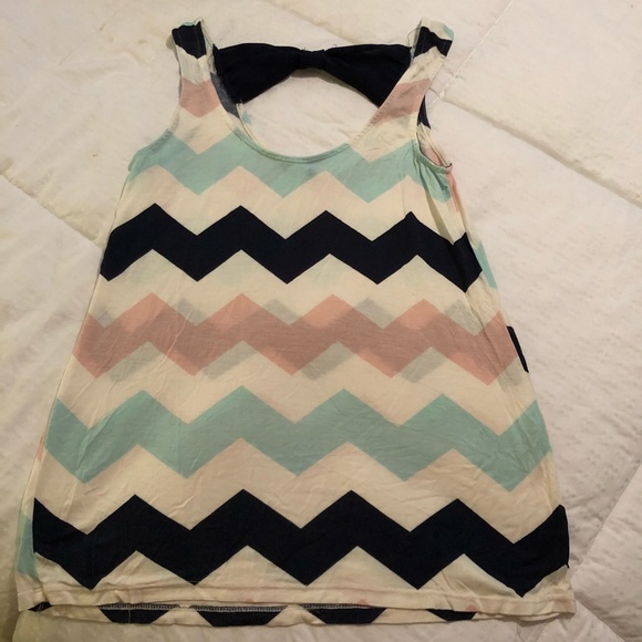 Tank with bow🎀 - Picture 1 of 2